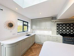 Photo 33- click for photo gallery